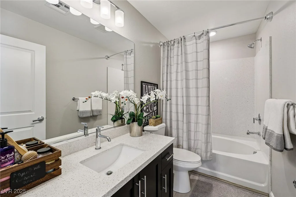 8042 Misty Canyon, Las Vegas, NV 89113
