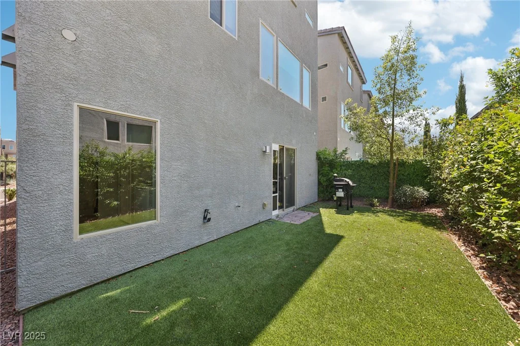 8042 Misty Canyon, Las Vegas, NV 89113