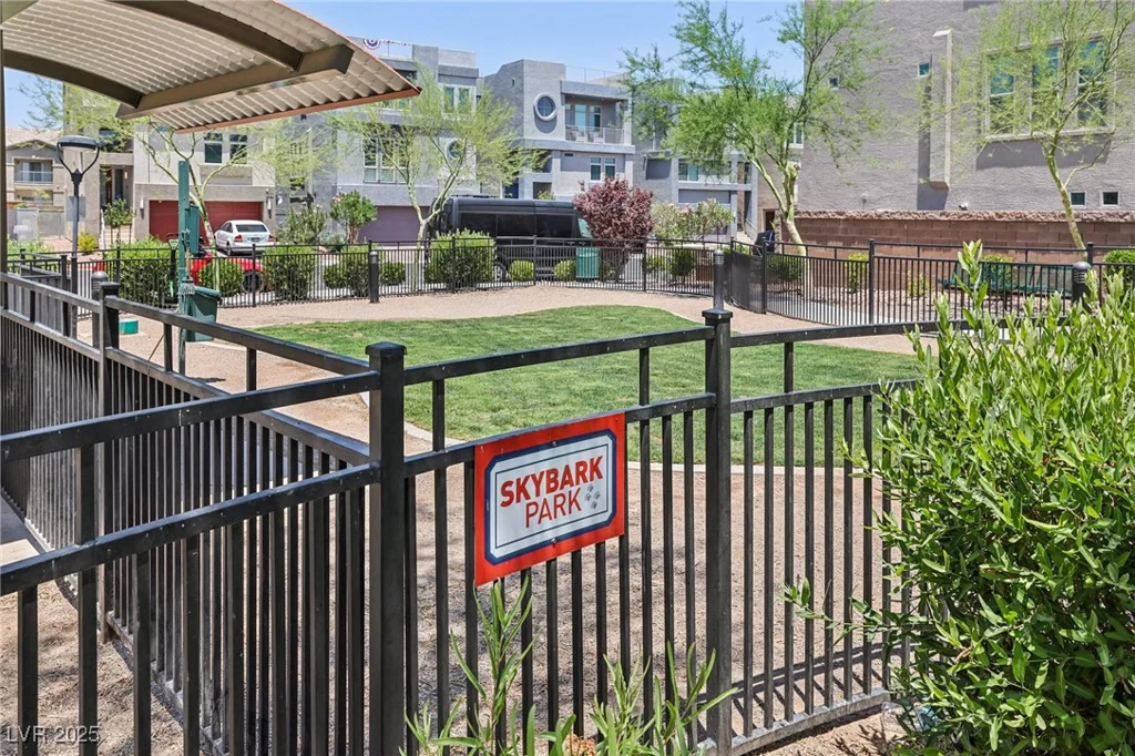 8042 Misty Canyon, Las Vegas, NV 89113