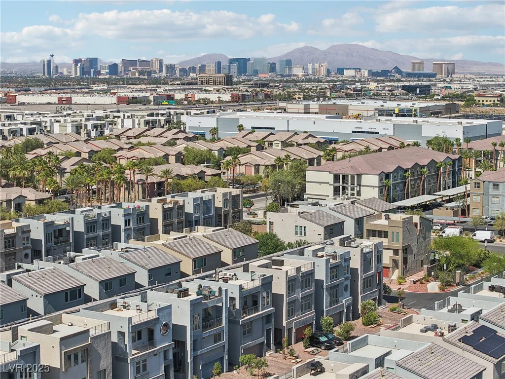 8042 Misty Canyon, Las Vegas, NV 89113