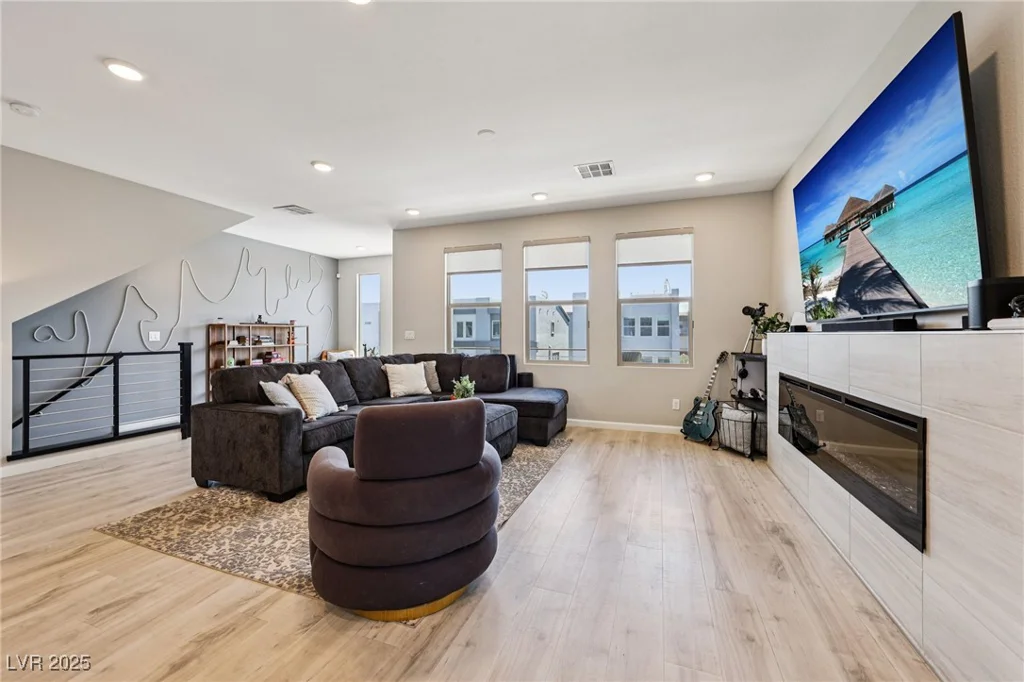 8042 Misty Canyon, Las Vegas, NV 89113