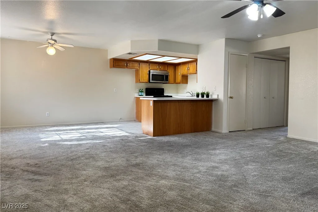 8410 Eldora, Las Vegas, NV 89117
