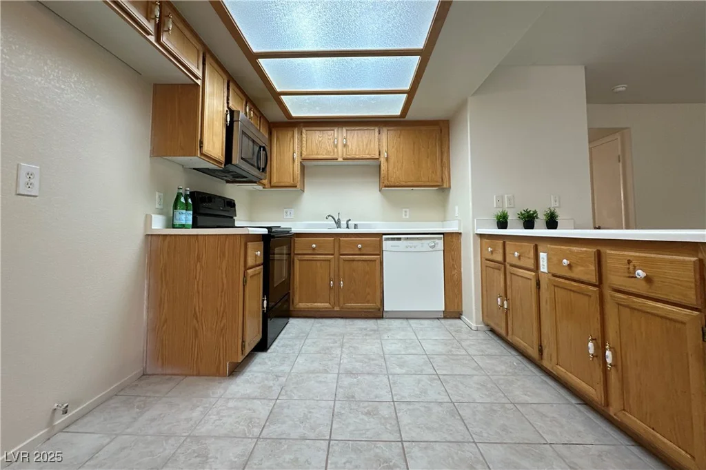 8410 Eldora, Las Vegas, NV 89117