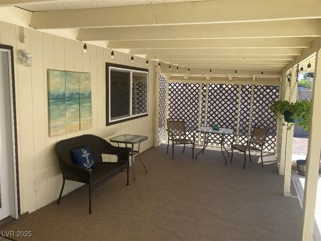 5821 Santa Catalina, Las Vegas, NV 89108