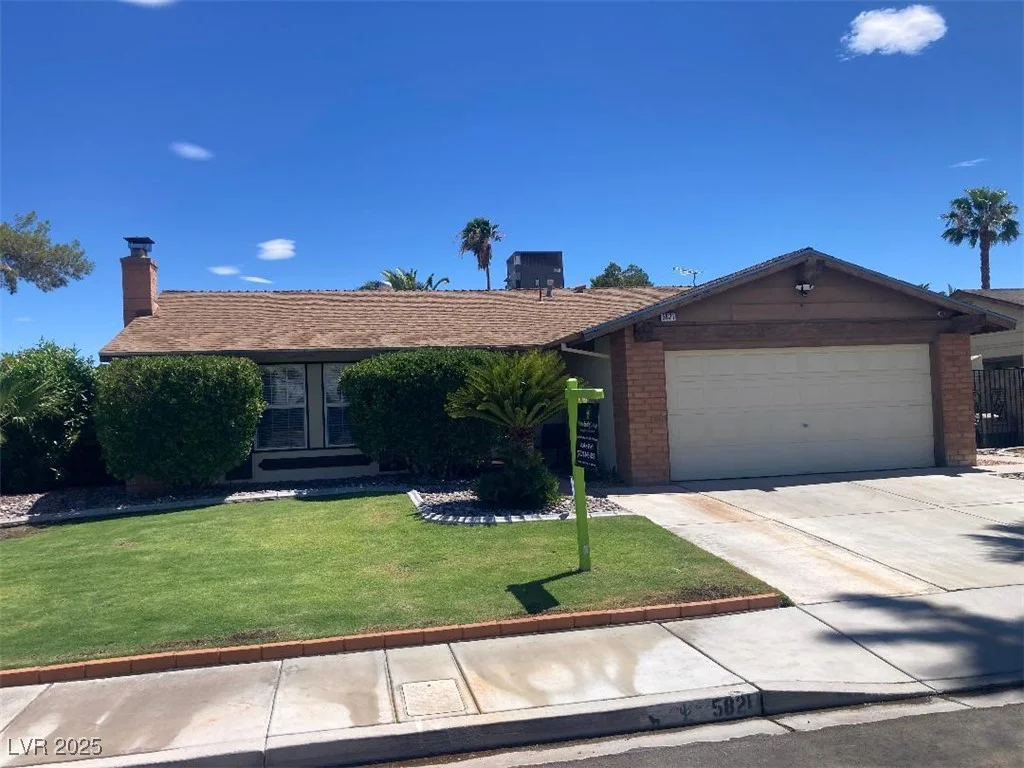 5821 Santa Catalina, Las Vegas, NV 89108