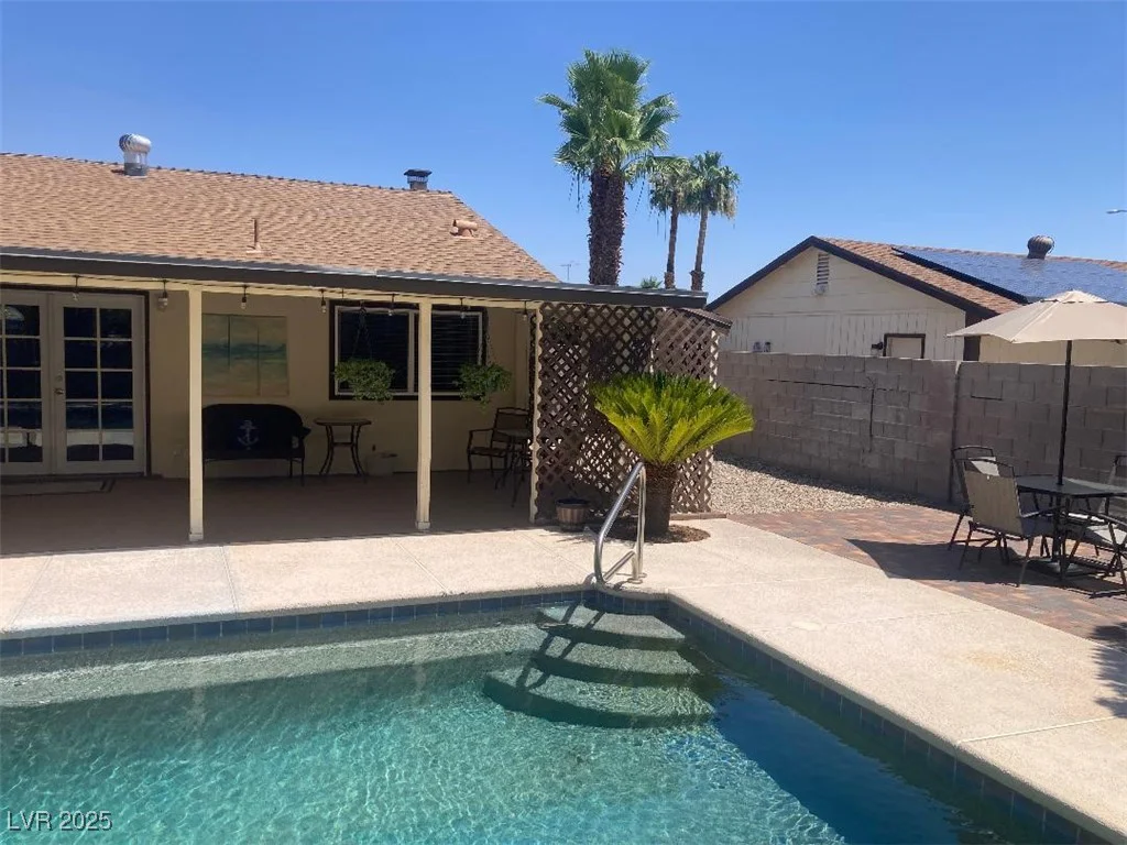 5821 Santa Catalina, Las Vegas, NV 89108
