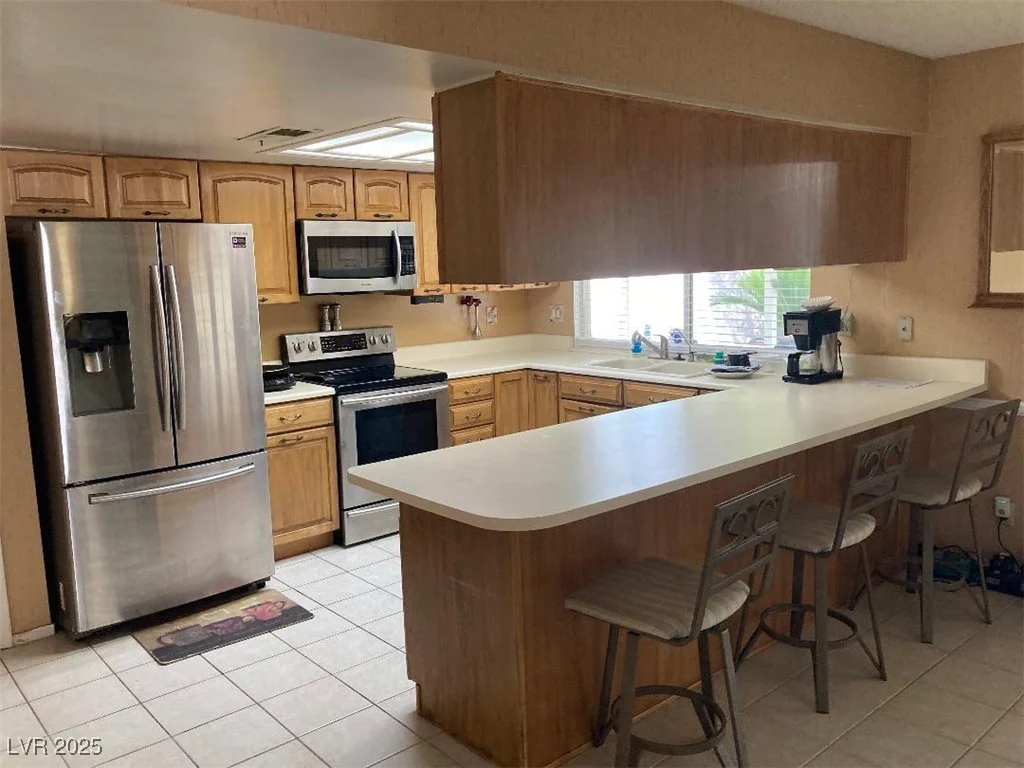 5821 Santa Catalina, Las Vegas, NV 89108