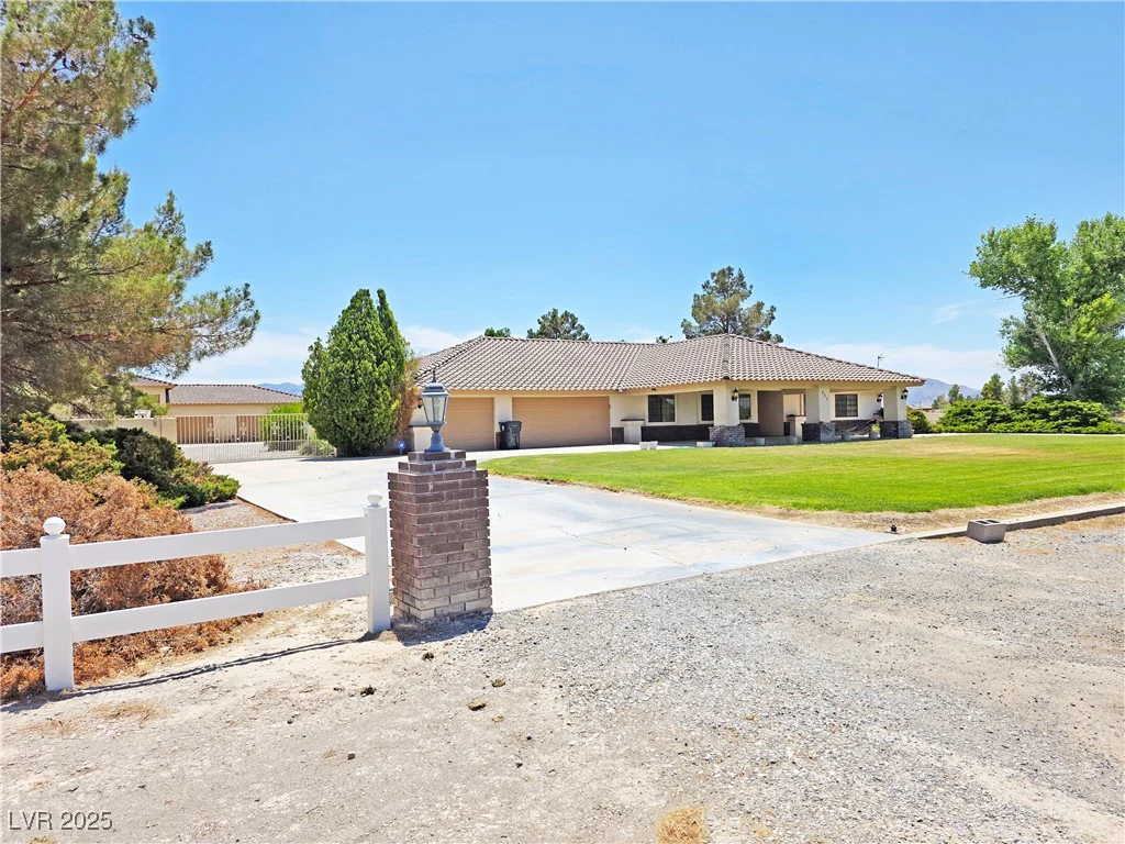 731 Calvada, Pahrump, NV 89048