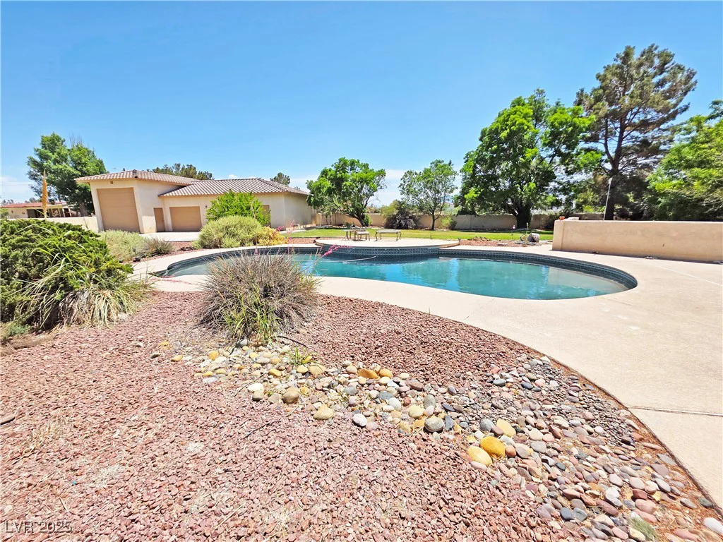731 Calvada, Pahrump, NV 89048