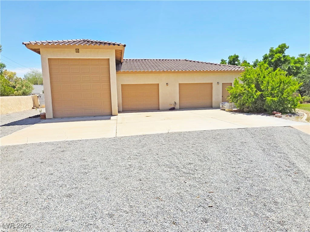 731 Calvada, Pahrump, NV 89048