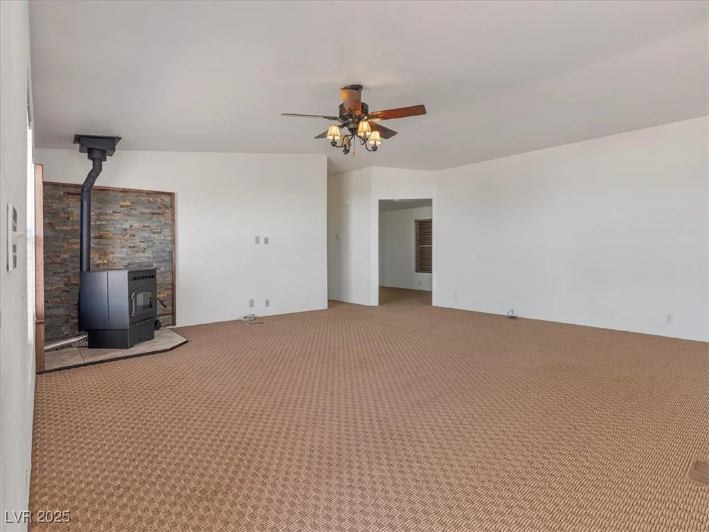 70 Camp Bonanza, Las Vegas, NV 89124