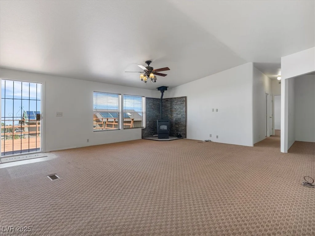 70 Camp Bonanza, Las Vegas, NV 89124