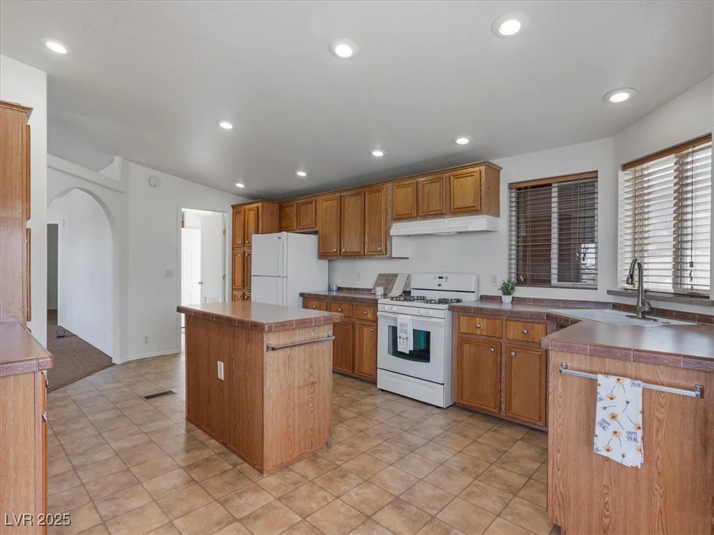 70 Camp Bonanza, Las Vegas, NV 89124