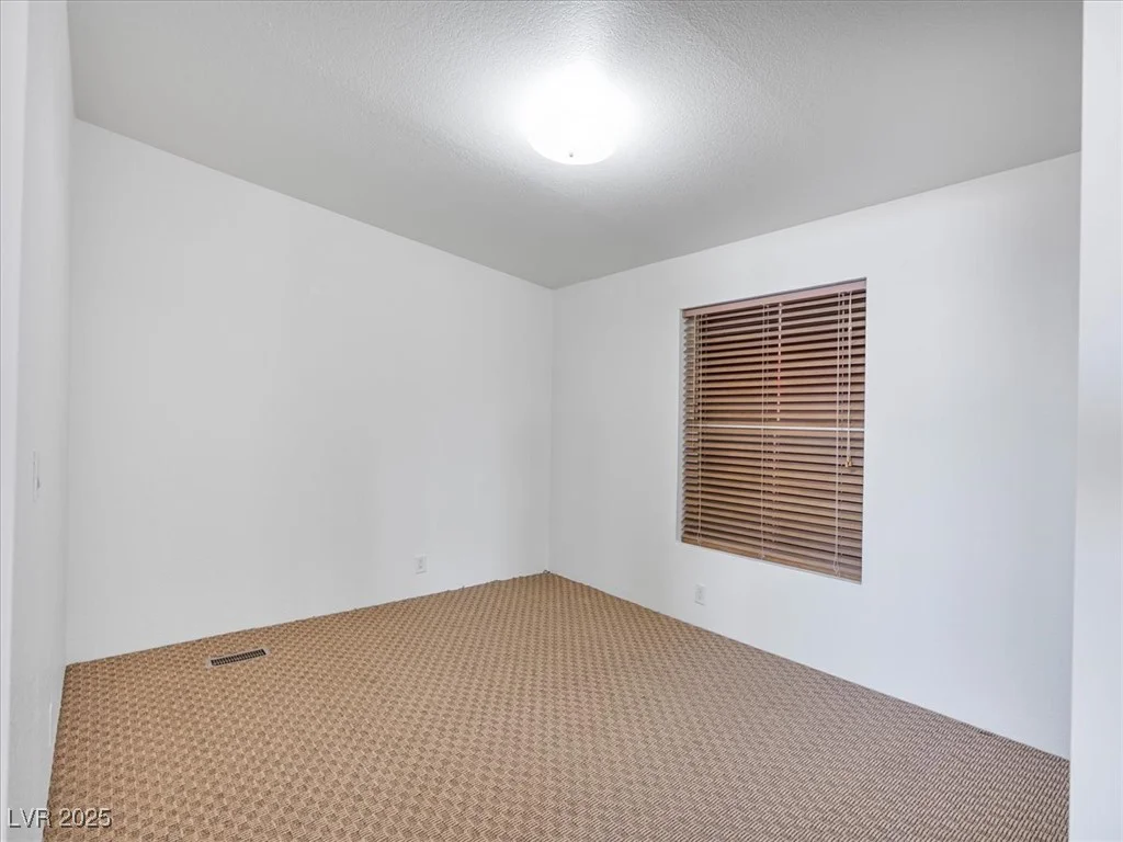 70 Camp Bonanza, Las Vegas, NV 89124