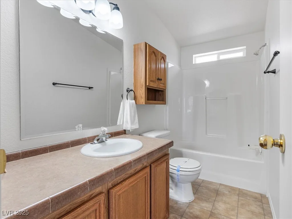 70 Camp Bonanza, Las Vegas, NV 89124