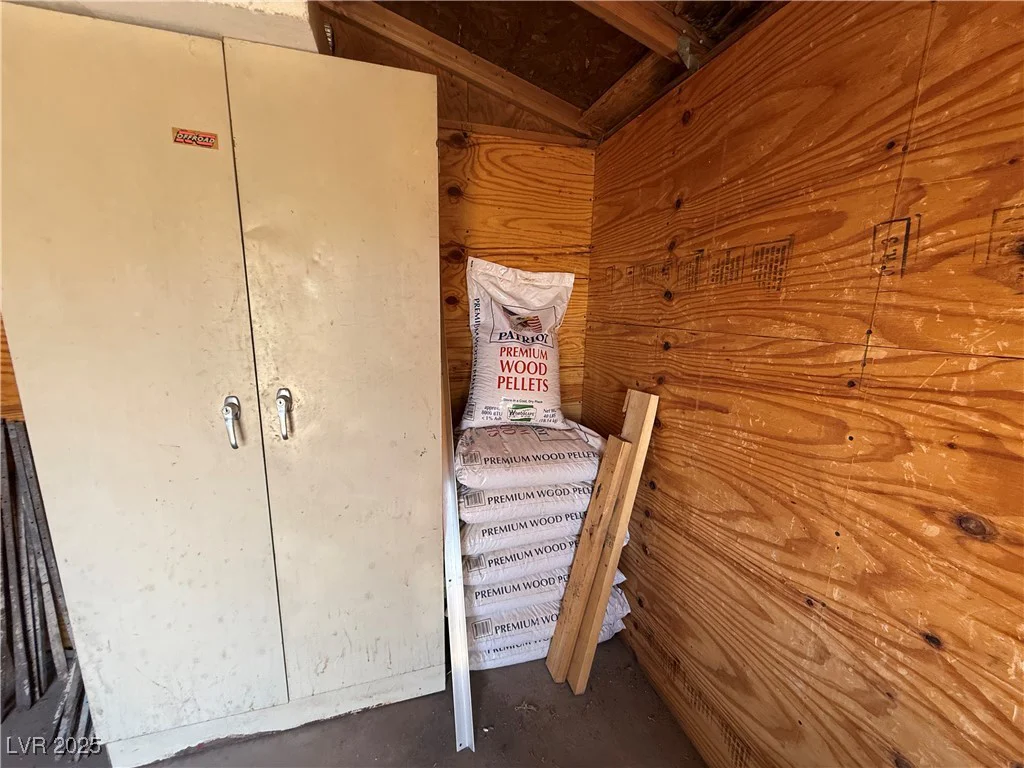 70 Camp Bonanza, Las Vegas, NV 89124