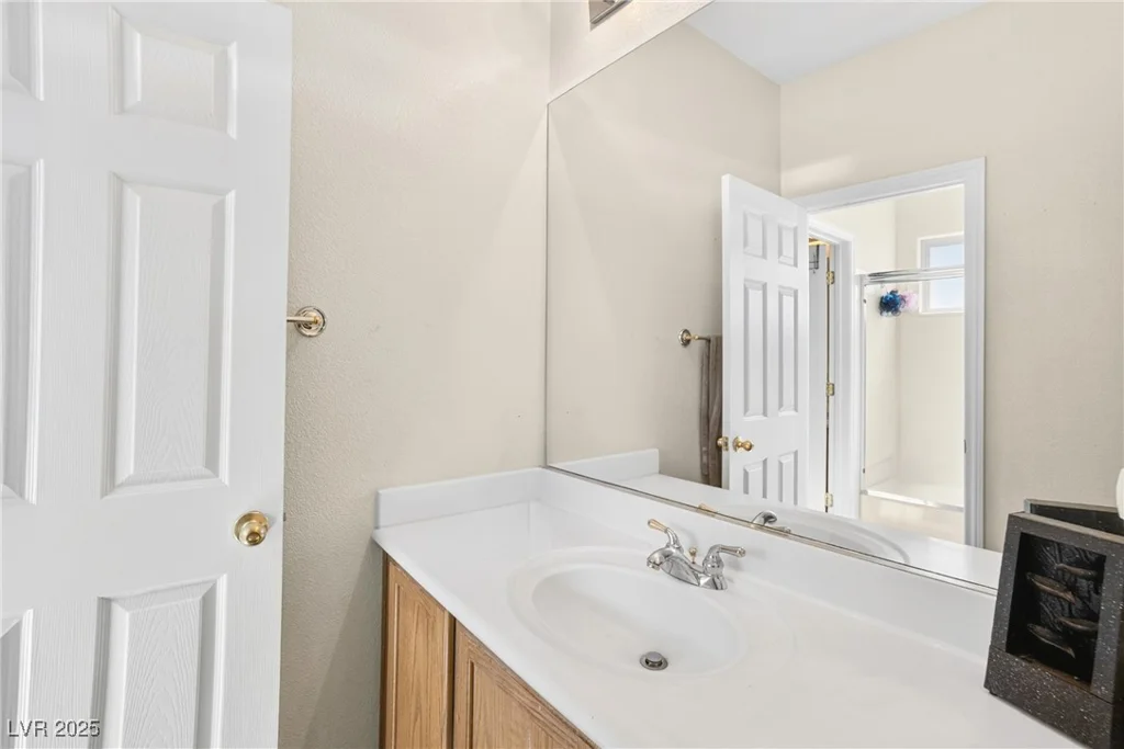 5043 Gable Crest, Las Vegas, NV 89141