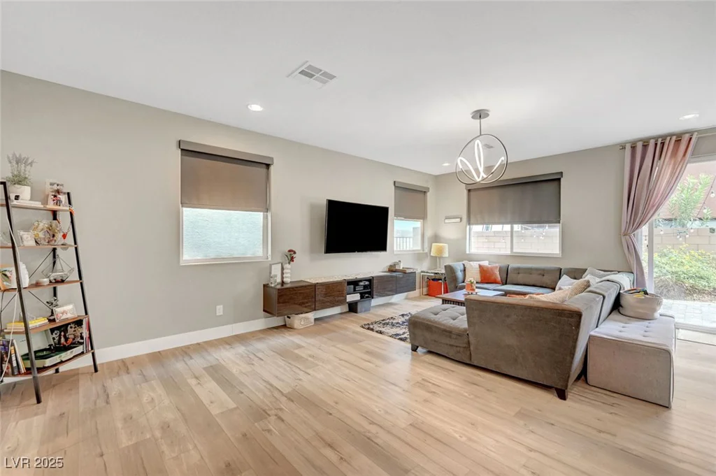 7720 Tiger Palm, Las Vegas, NV 89139