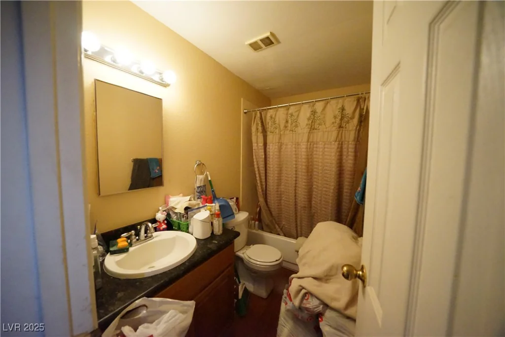 450 Elm, Las Vegas, NV 89169
