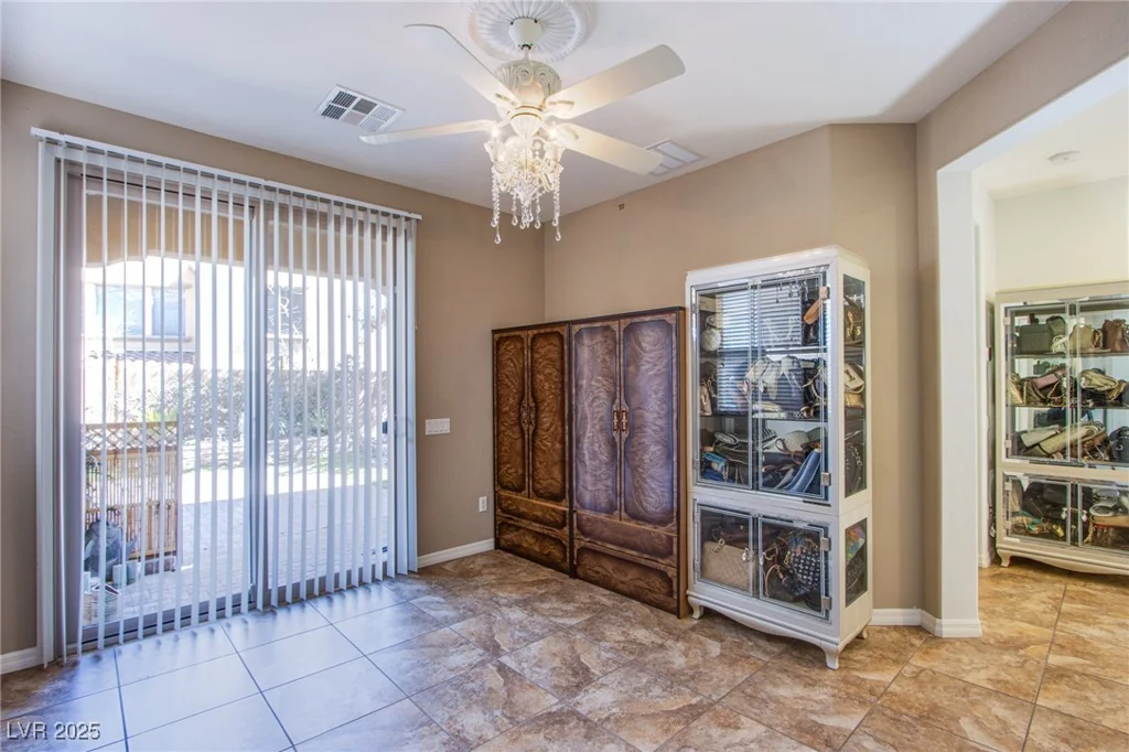 1794 MORRO VISTA, Las Vegas, NV 89135