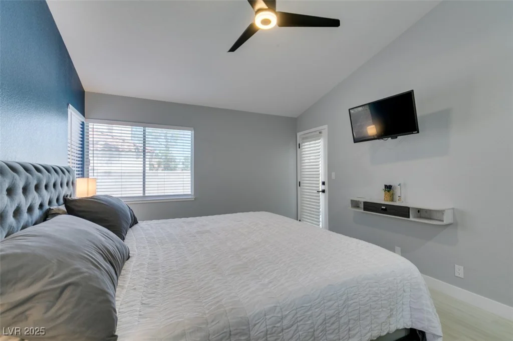 8150 Beaverbrook, Las Vegas, NV 89123