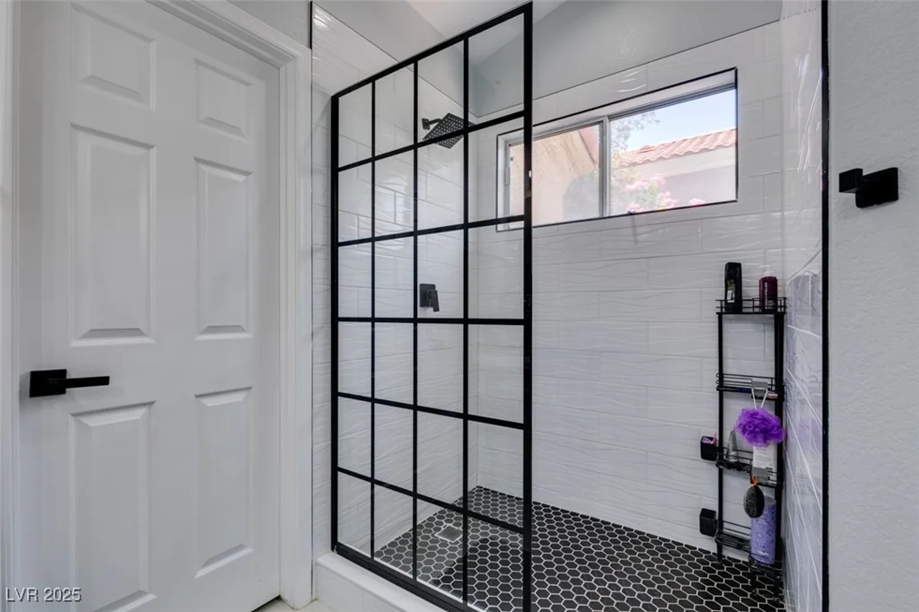 8150 Beaverbrook, Las Vegas, NV 89123