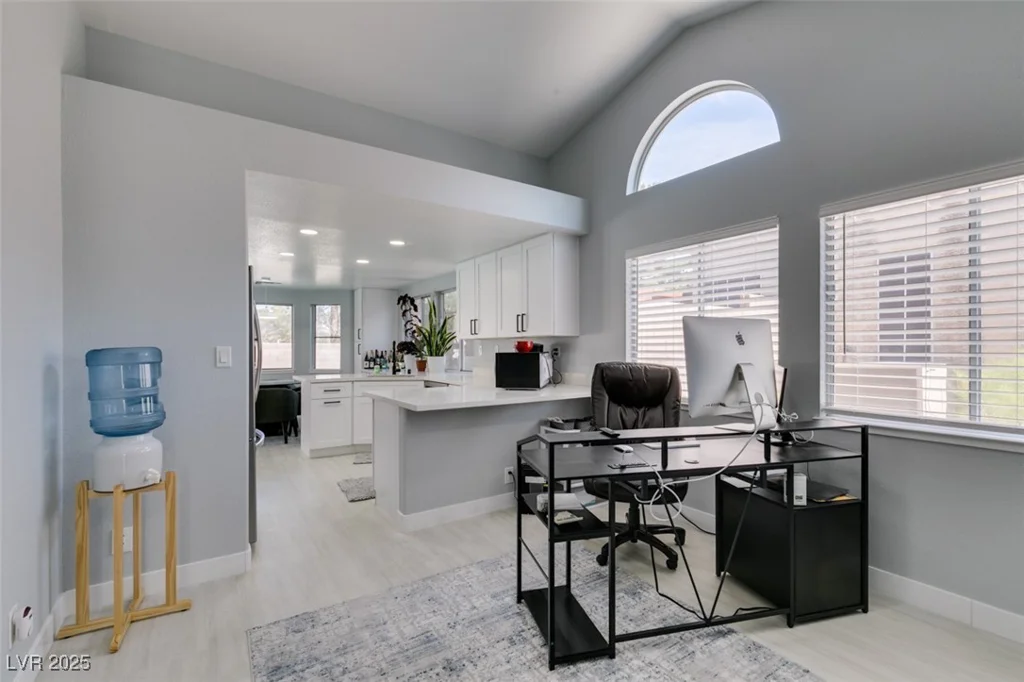 8150 Beaverbrook, Las Vegas, NV 89123