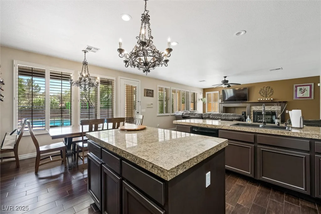 335 Pleasant Summit, Henderson, NV 89012