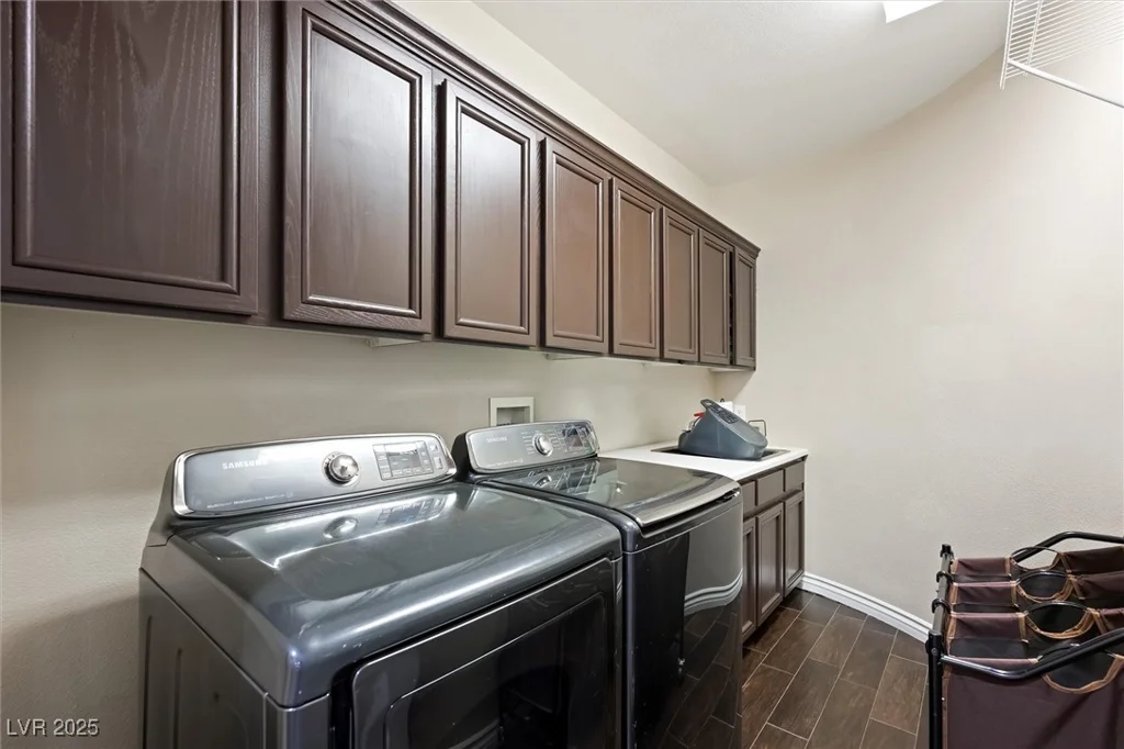 335 Pleasant Summit, Henderson, NV 89012