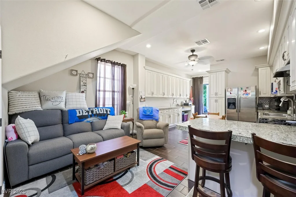 335 Pleasant Summit, Henderson, NV 89012