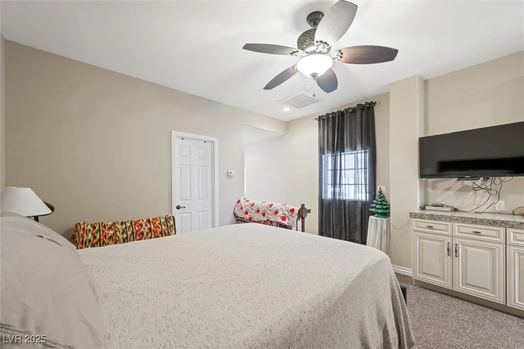335 Pleasant Summit, Henderson, NV 89012