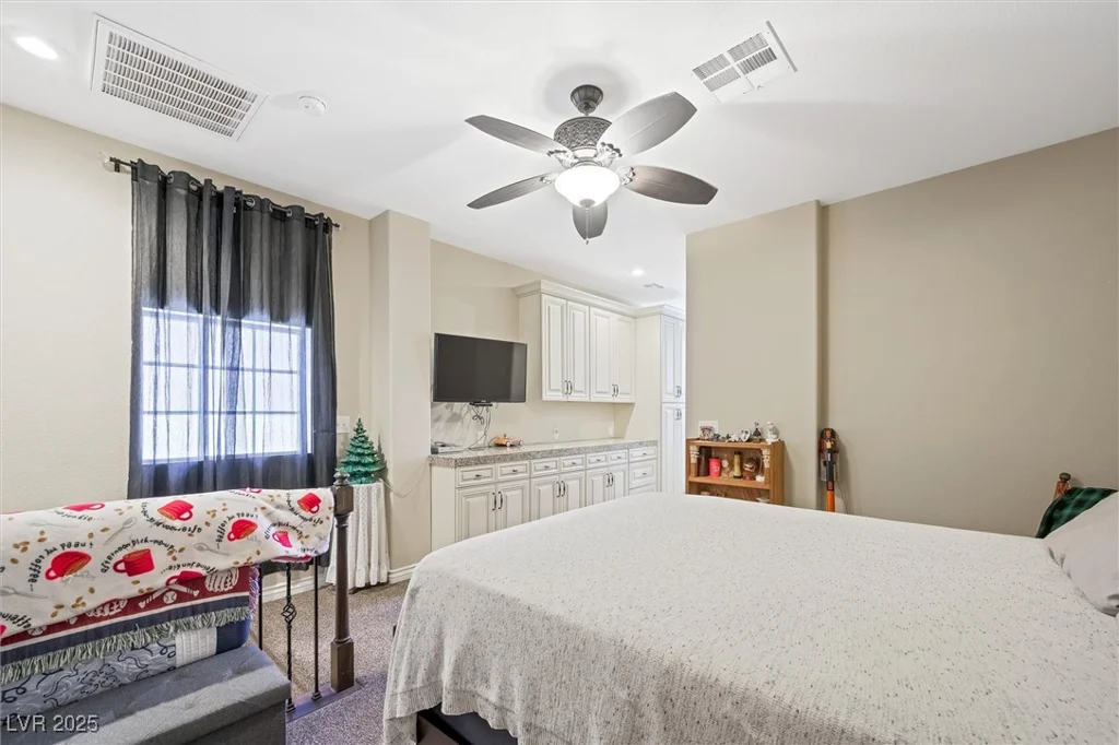 335 Pleasant Summit, Henderson, NV 89012