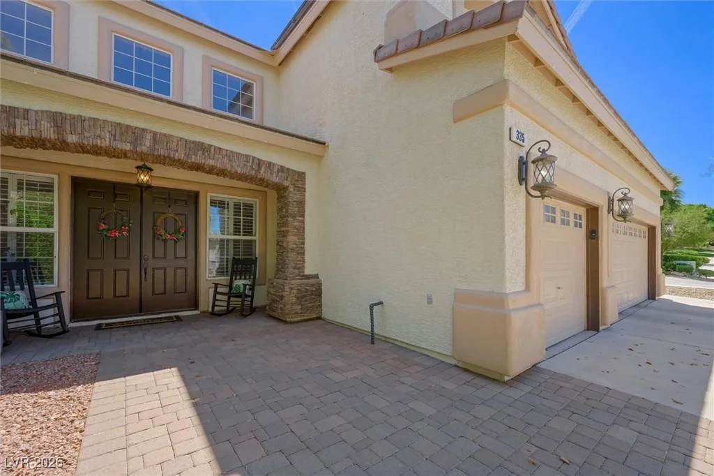 335 Pleasant Summit, Henderson, NV 89012