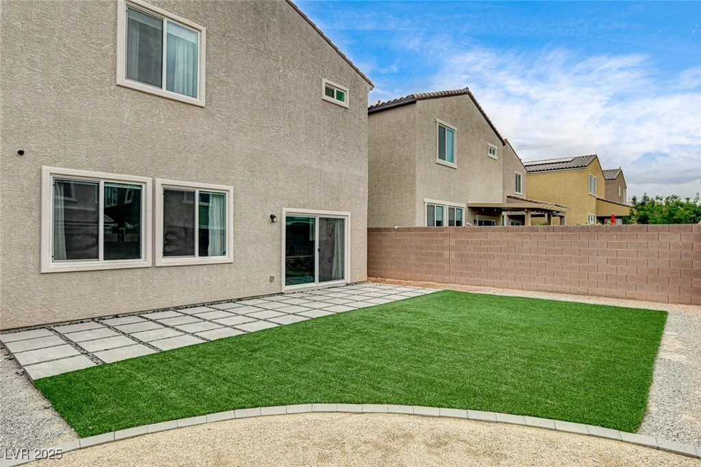 9870 Fisher Bay, Las Vegas, NV 89178