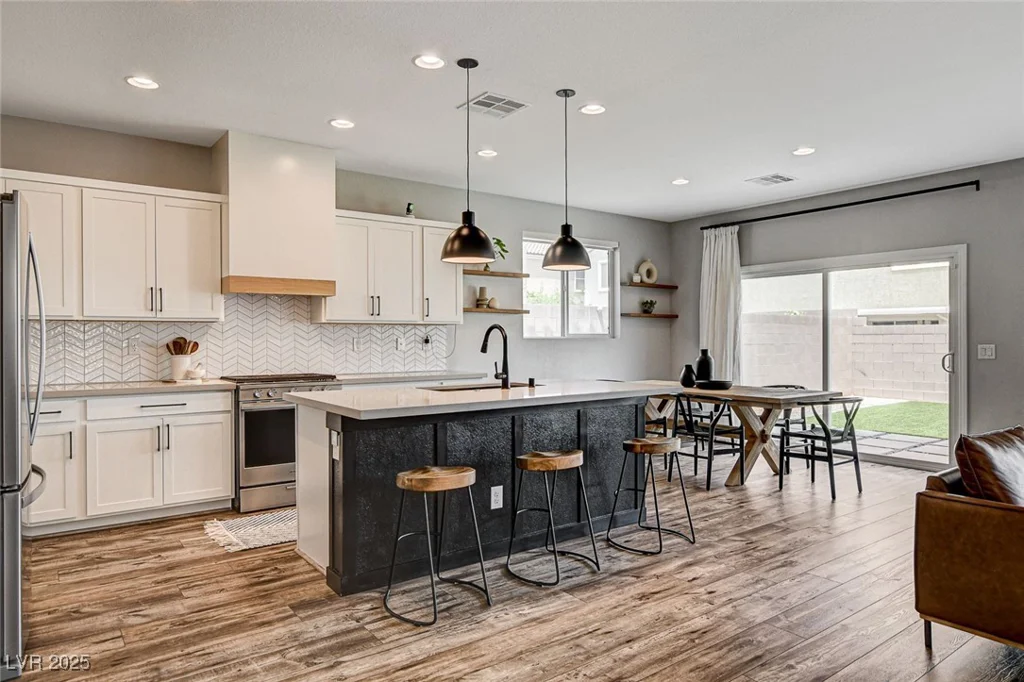 9870 Fisher Bay, Las Vegas, NV 89178