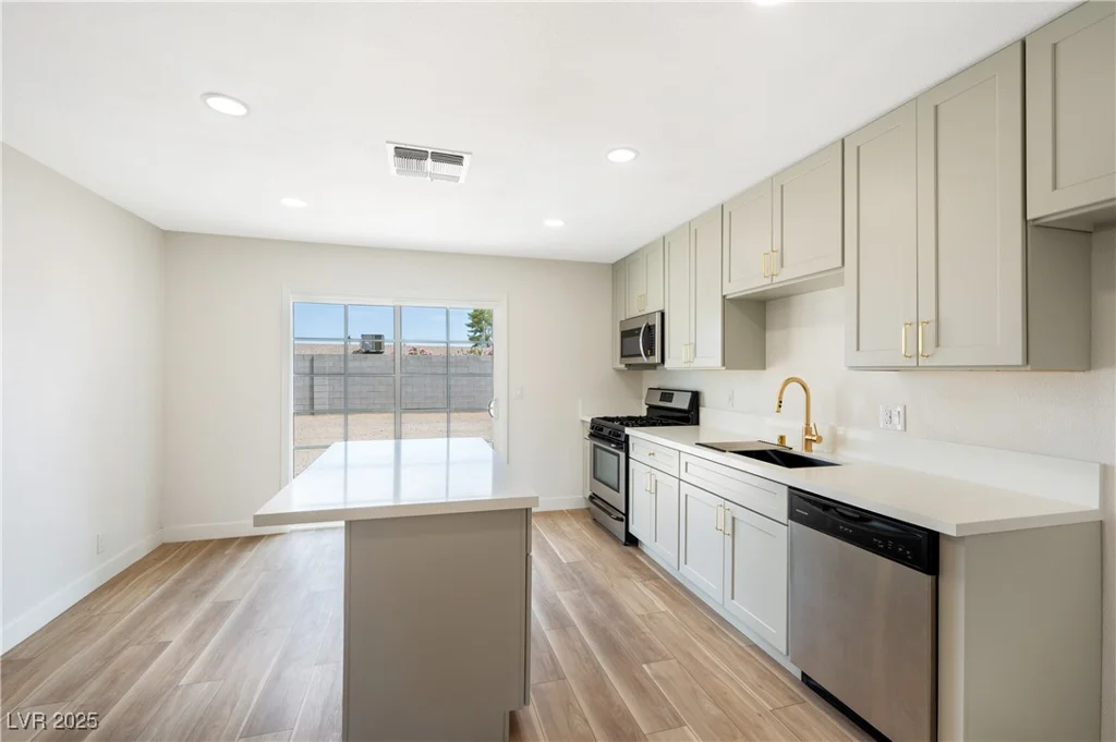 239 Concho, Henderson, NV 89015