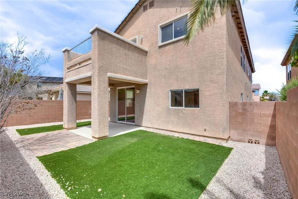 8745 Dodds Canyon, Las Vegas, NV 89131