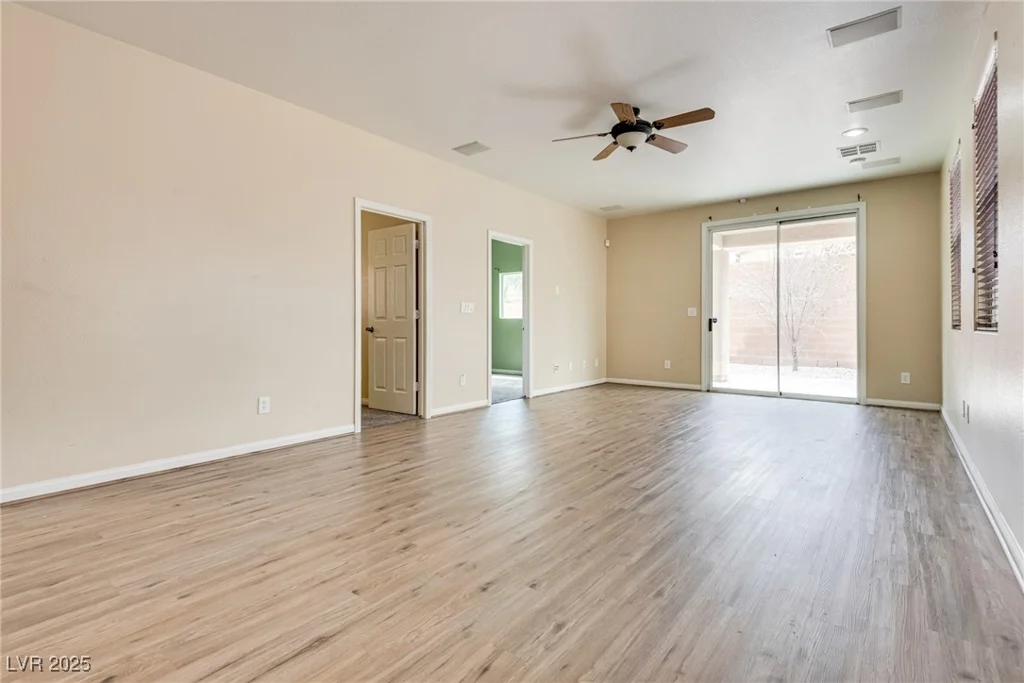 8745 Dodds Canyon, Las Vegas, NV 89131