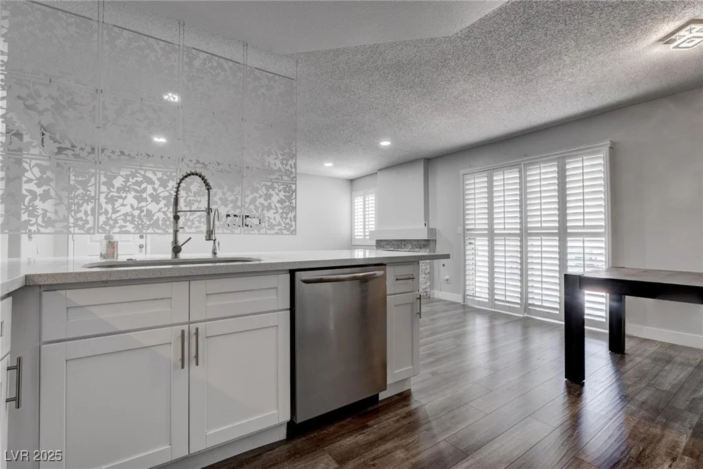 7905 Idledale, Las Vegas, NV 89145