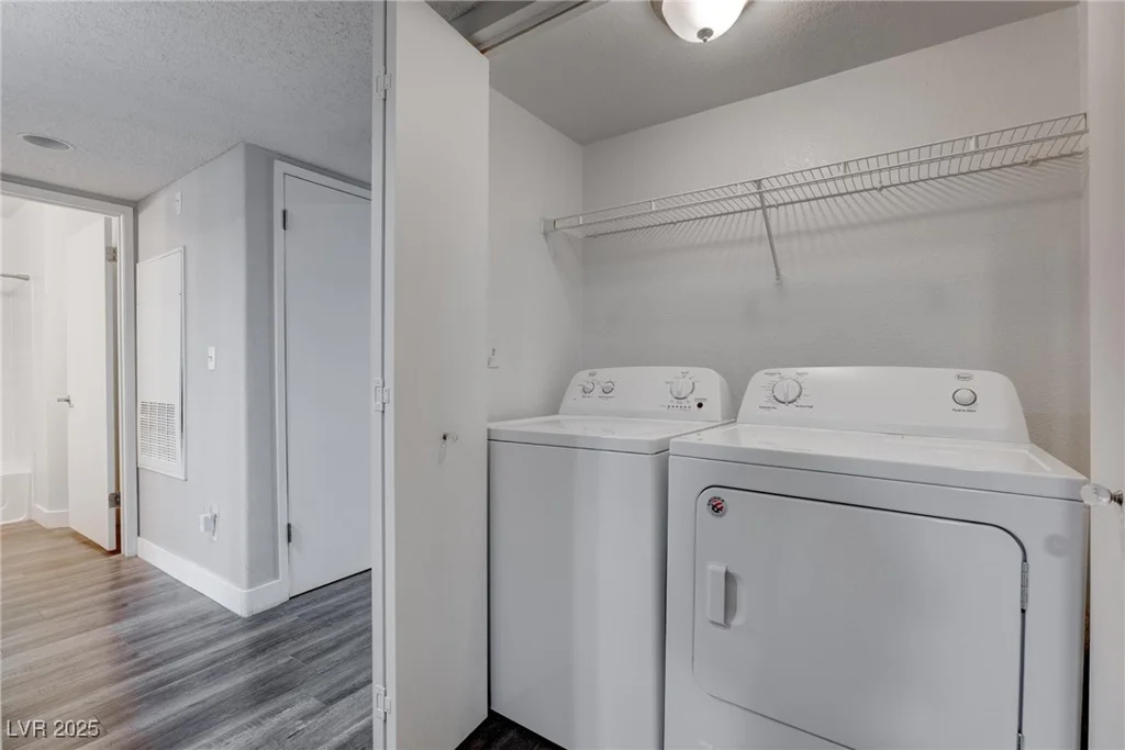 7905 Idledale, Las Vegas, NV 89145