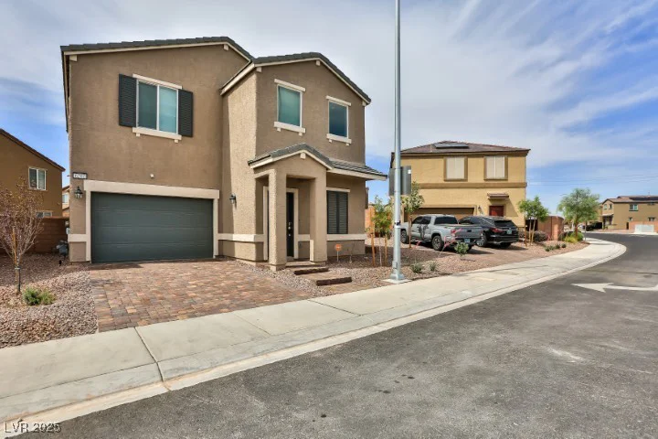 6207 Hamilton, Las Vegas, NV 89122