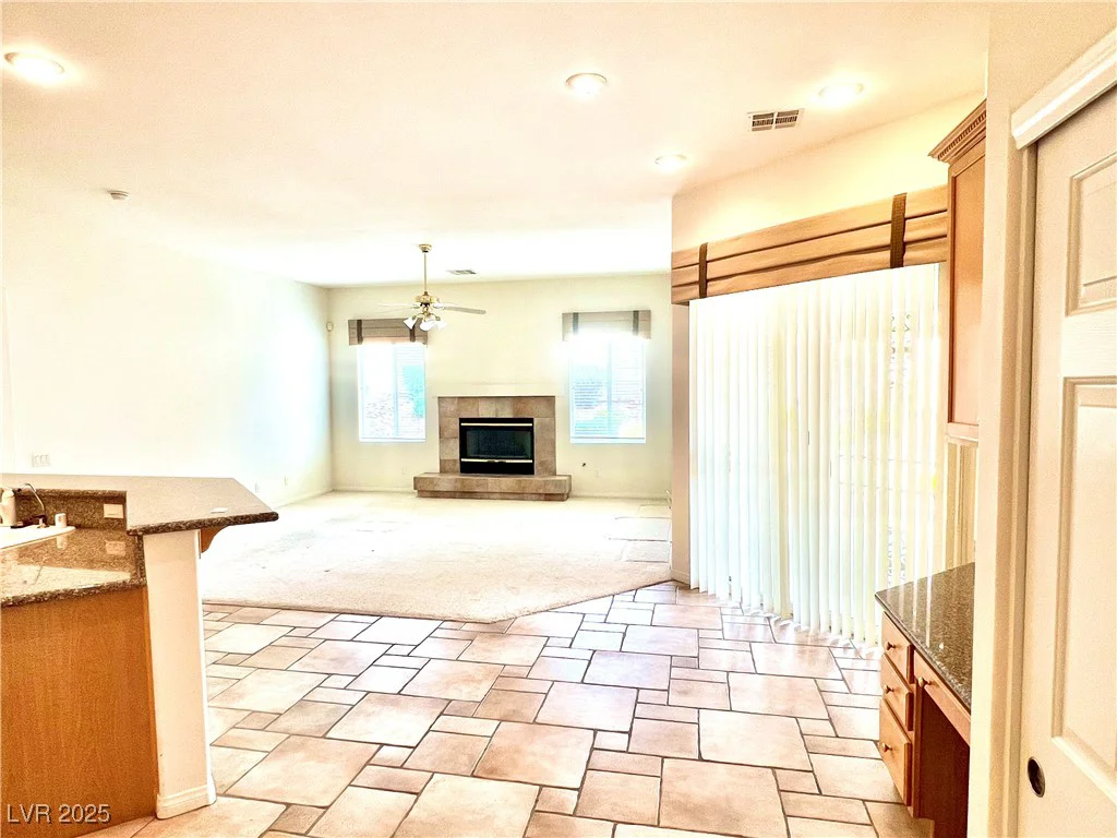 10816 Elm Ridge, Las Vegas, NV 89144