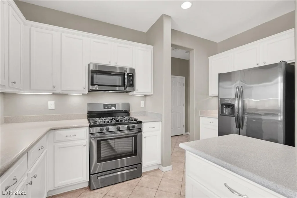 176 Jay Porter, Henderson, NV 89002