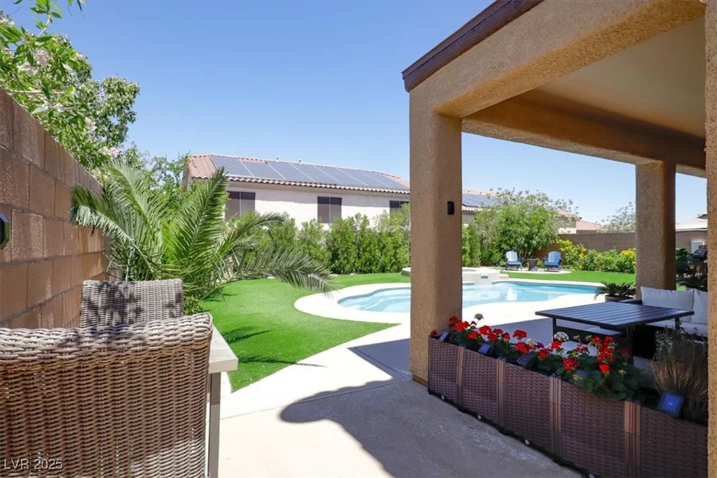 176 Jay Porter, Henderson, NV 89002