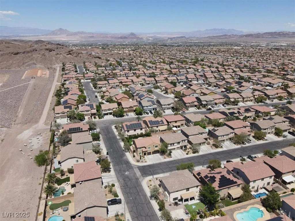 176 Jay Porter, Henderson, NV 89002