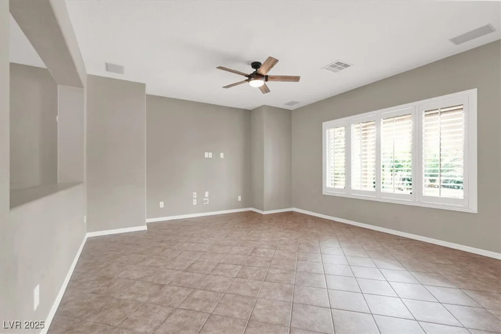 176 Jay Porter, Henderson, NV 89002