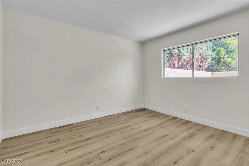 2211 Frontier, Las Vegas, NV 89106