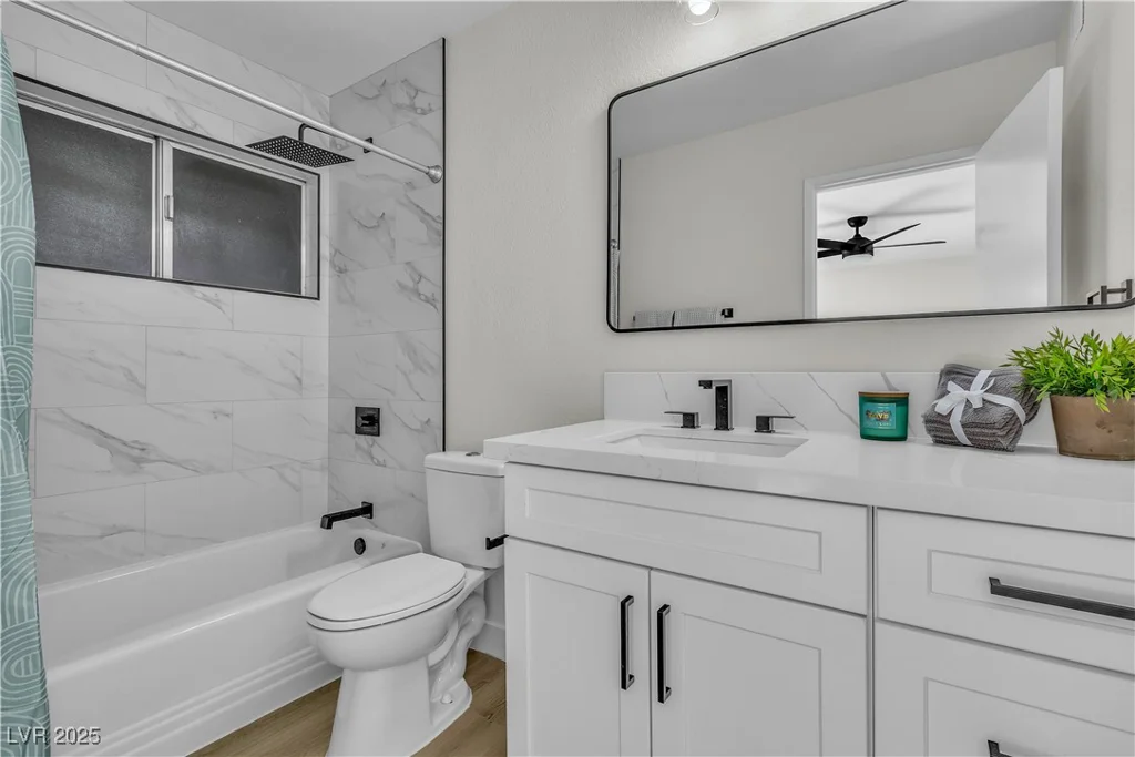 2211 Frontier, Las Vegas, NV 89106