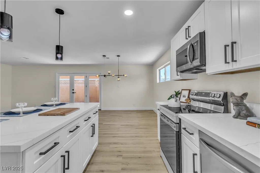 2211 Frontier, Las Vegas, NV 89106