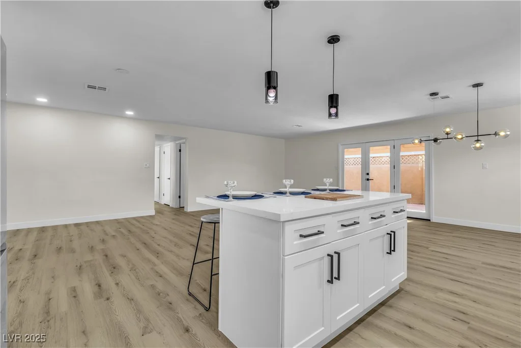 2211 Frontier, Las Vegas, NV 89106